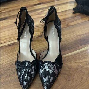 Nine West Black Heels with Elegant Design